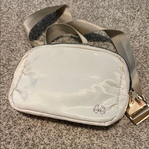 Bow Detail Cream Crossbody Bag